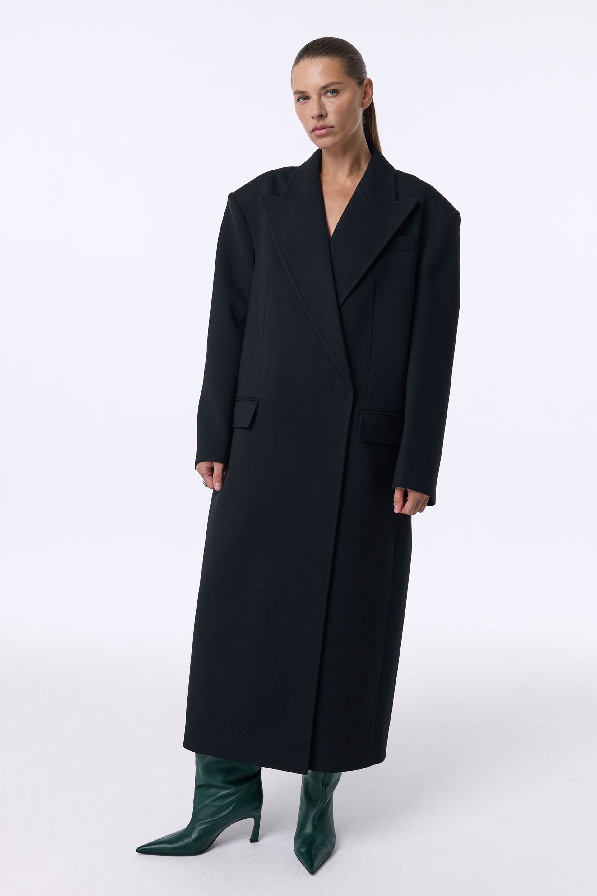Oversized straight-cut coat | BAZHANE